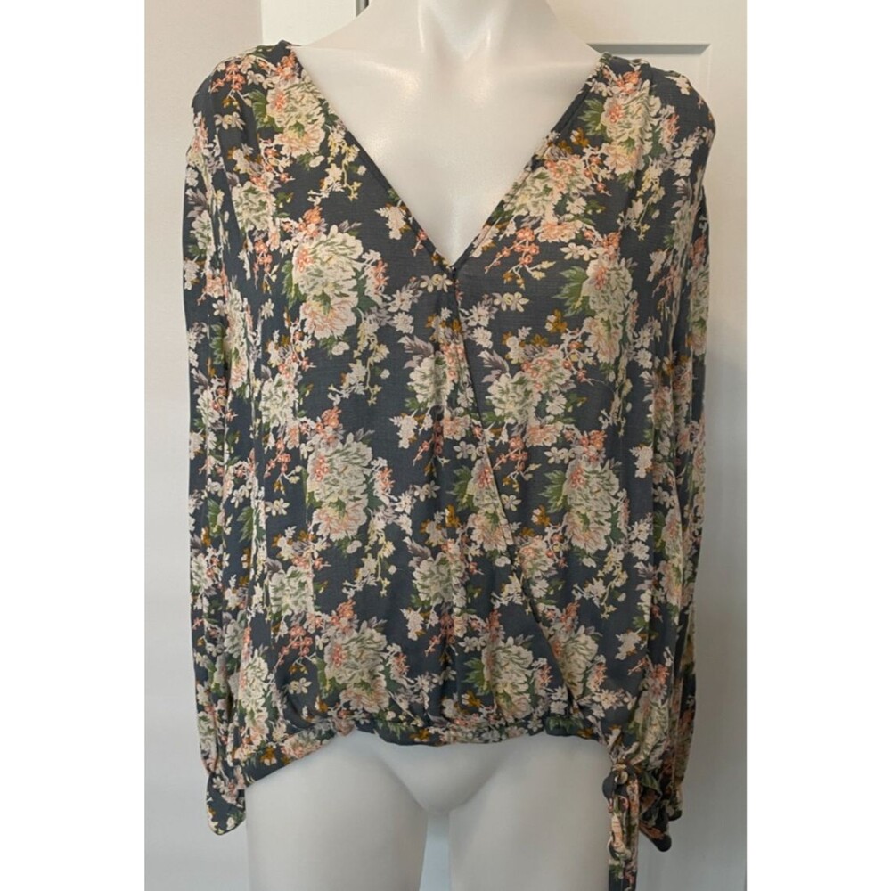 LUCKY BRAND Womens Surplice TOP Long Sleeve BLUE Pink Green FLORAL Size M